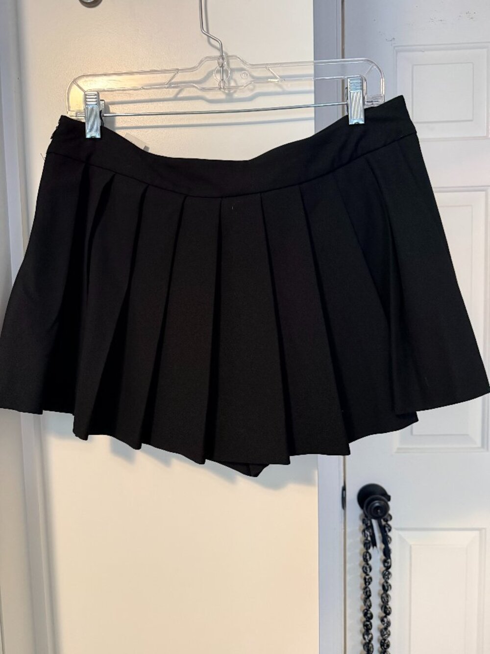 Zara Pleated Black Mini Skort | L